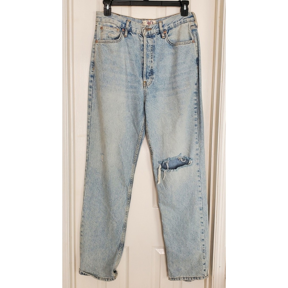 We The Free High Rise Button Fly Straight Leg‎ Jeans Sz 30 Light Wash Distressed